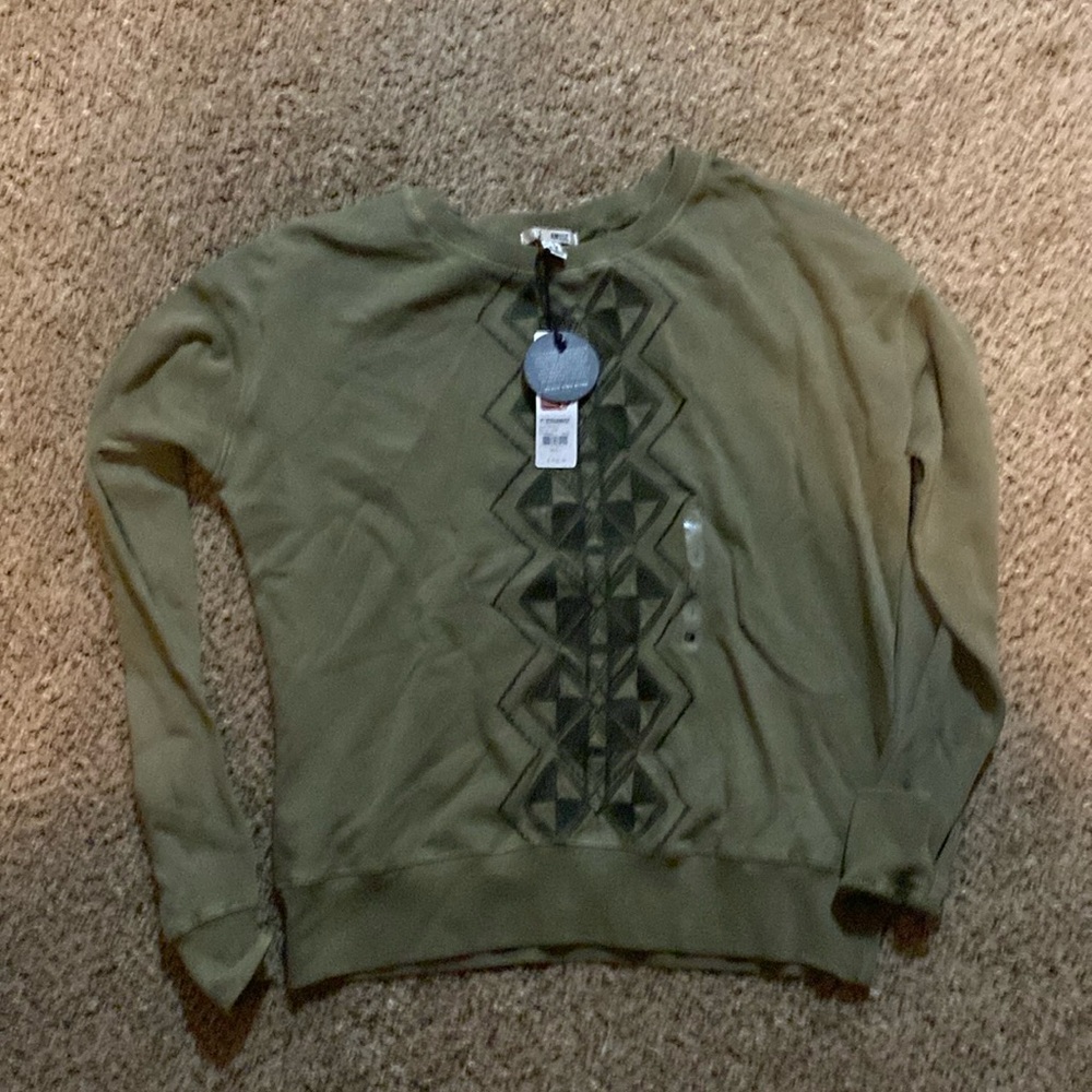 NWT. Amuse Society sweatshirt